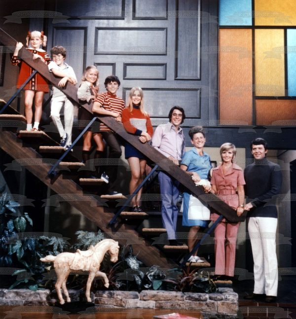 The Brady Bunch Cast Cindy Jan Marcia Carol Alice Mike Bobby Peter Greg Edible Cake Topper Image ABPID52254 Discount